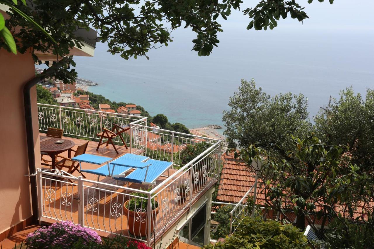 Villa Giò - Terrazza nel Blu Bergeggi Exterior foto
