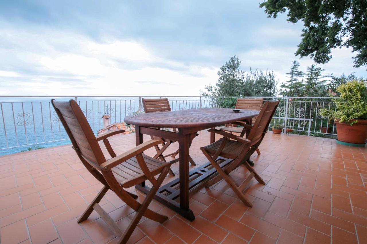 Villa Giò - Terrazza nel Blu Bergeggi Exterior foto